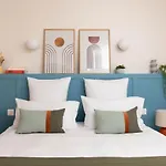 Suzane Hotel