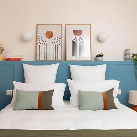 Suzane Hotel