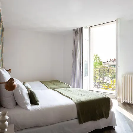 Hotel Cit'hotel De L'univers 3*