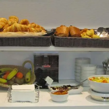 Suzane Hotel Angers
